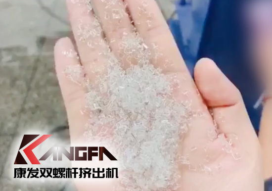 康發(fā)雙螺桿擠出機(jī)在先行先試中搶占先機(jī),以更加飽滿的精神狀態(tài)、更大的創(chuàng)新勇氣,奮發(fā)進(jìn)取,走出一條科學(xué)發(fā)展、跨越趕超的先行之路。