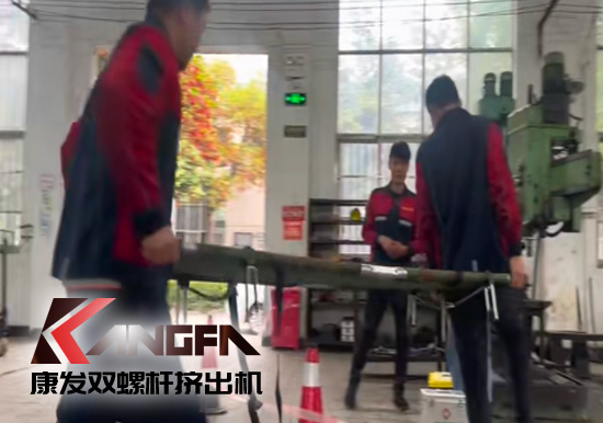強化公司應急預案,保障措施落實!23年南京康發(fā)雙螺桿擠出機公司機械傷害事故應急演練再次舉行